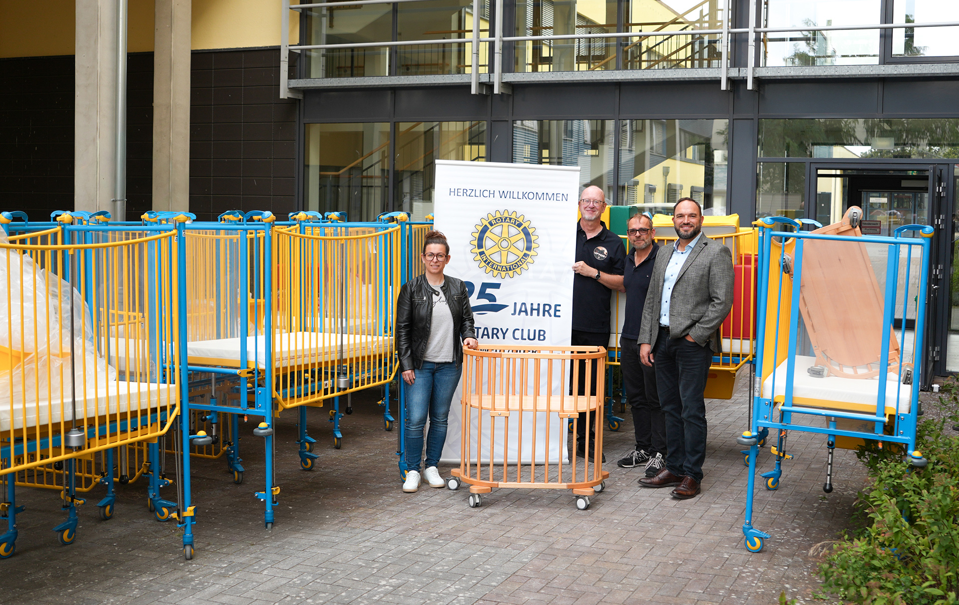 Foto: 4 Personen mit den Spezialbetten Foto: 4 Personen mit den Spezialbetten