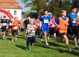 Foto: Läufer beim Start