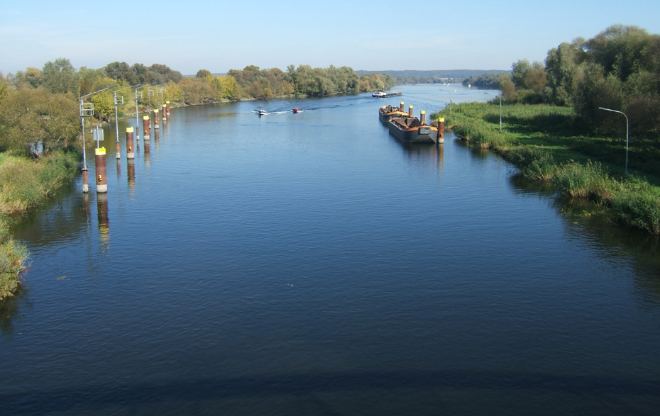 Foto: Schwedter Querfahrt mit Schiffsverkehr Foto: Schwedter Querfahrt mit Schiffsverkehr