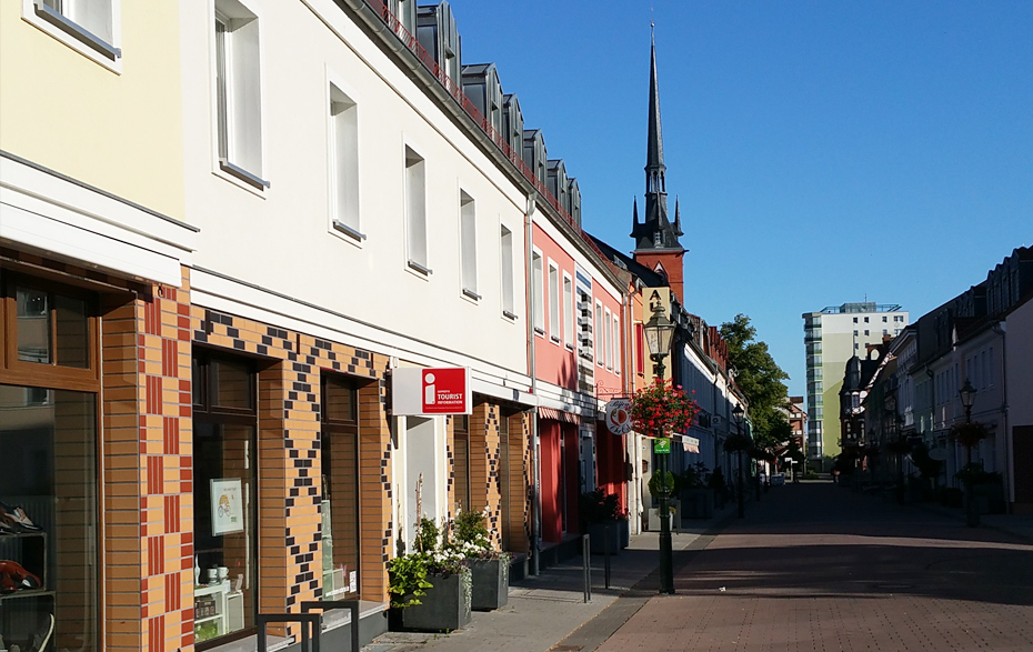 Foto: Tourist-Information in der Fußgängerzone