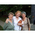 Foto: Gruppenfoto mit drei Frauen