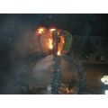 Restlöscharbeiten beim Brand der Osterkrone