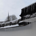 Foto vom 17. Januar 2013: Eiszapfen am Garagendach Foto vom 17. Januar 2013: Eiszapfen am Garagendach