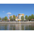 Foto vom 1. Mai 2013: belebtes Bollwerk vom Wasser aus gesehen Foto vom 1. Mai 2013: belebtes Bollwerk vom Wasser aus gesehen