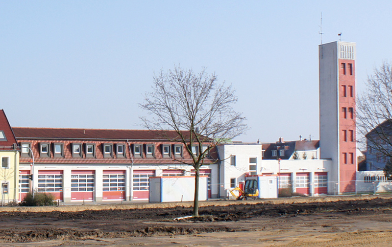 Foto: Feuerwehrgebäude Heinersdorfer Straße Foto: Feuerwehrgebäude Heinersdorfer Straße
